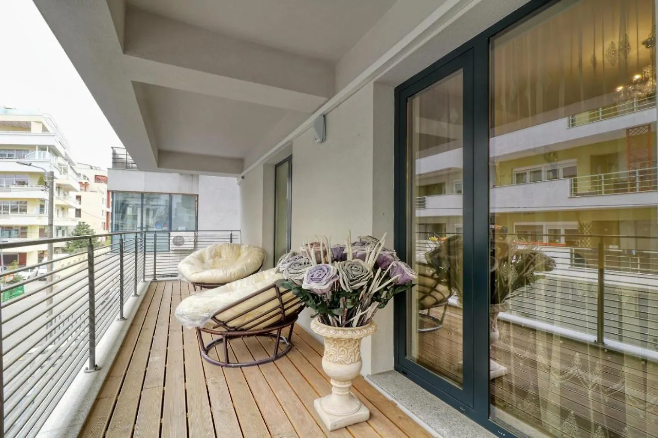 Luxurious 2 Bedroom Apartment In Herastrau Bucarest Rumanía