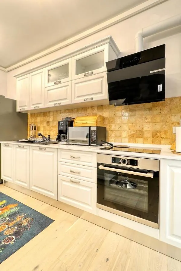Luxurious 2 Bedroom Apartment In Herastrau Bucarest Rumanía
