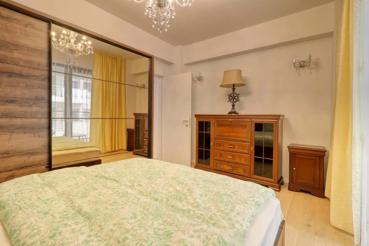 Luxurious 2 Bedroom Apartment In Herastrau Bucarest