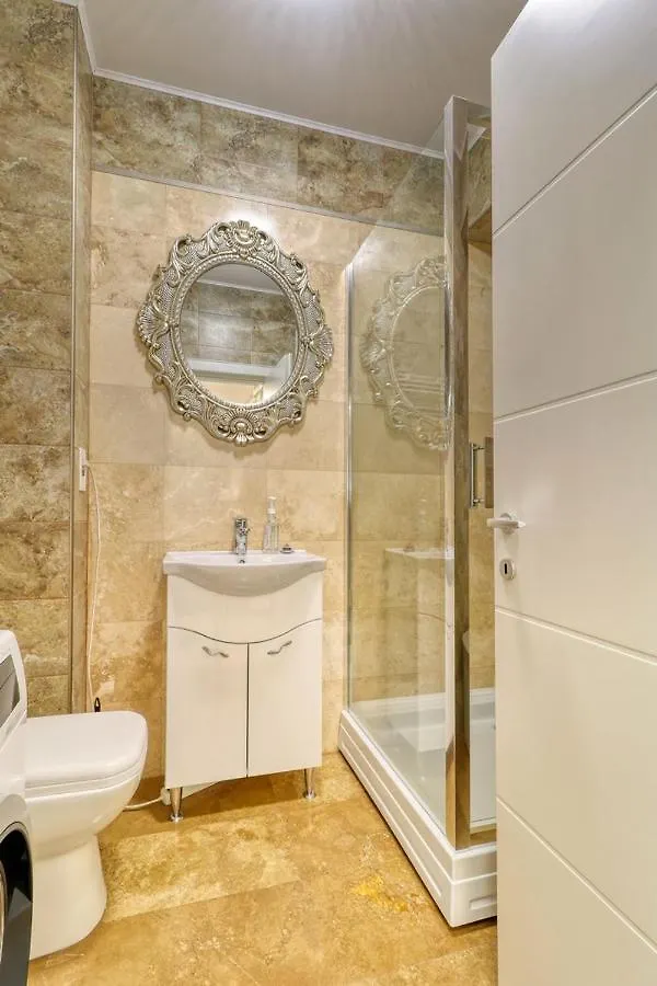 Luxurious 2 Bedroom Apartment In Herastrau Bucarest